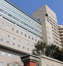 矯正歯科の看板を掲げている医院 イメージ画像